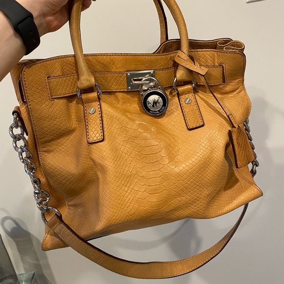 Michael Kors Purse - Picture 1 of 4